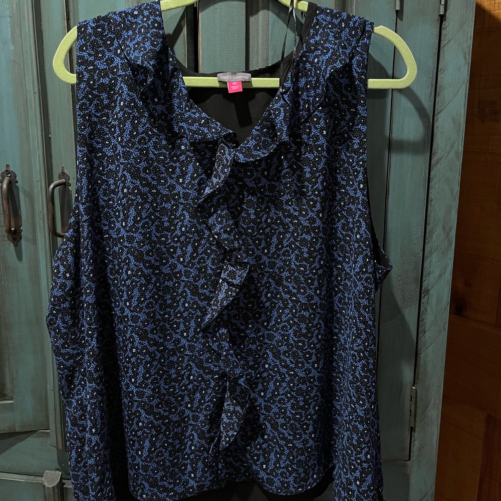 Beautiful Vince Camuto tank